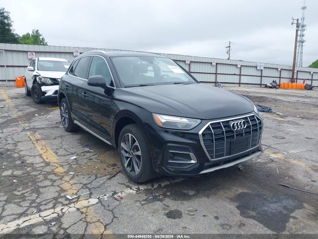 Salvage Audi Q5 Image