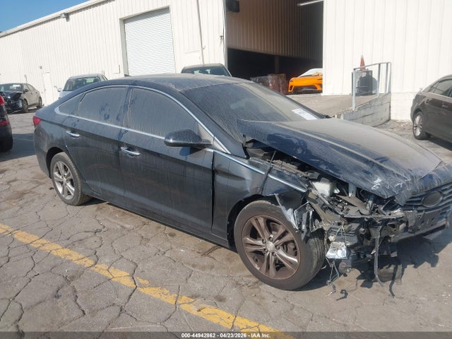 Salvage Hyundai SONATA Image
