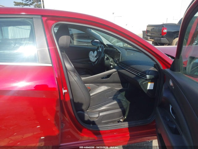Hyundai ELANTRA Limited