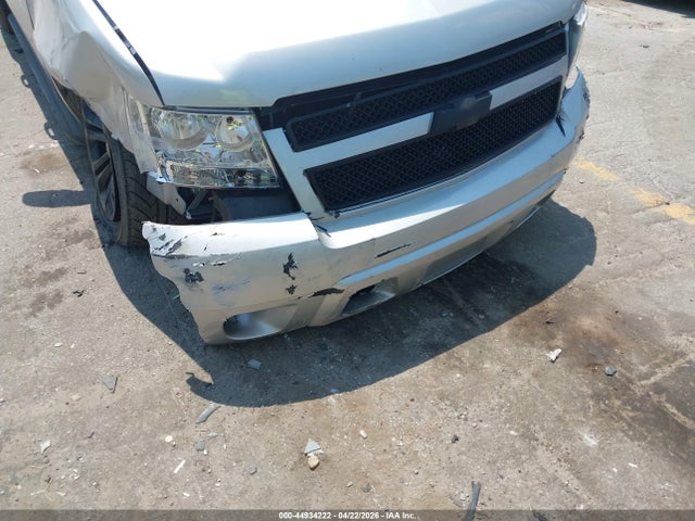 Chevrolet Suburban 1500 Lt1