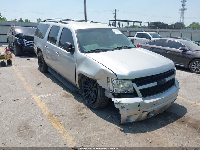 Salvage Chevrolet Suburban 1500 Image