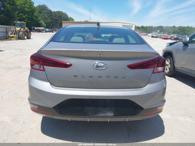 Hyundai ELANTRA Value Edition