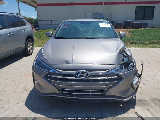 Hyundai ELANTRA Value Edition