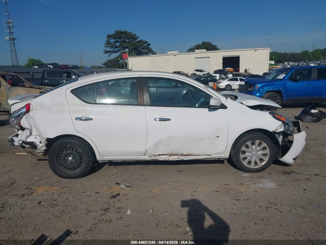 Nissan Versa 1.6 Sv