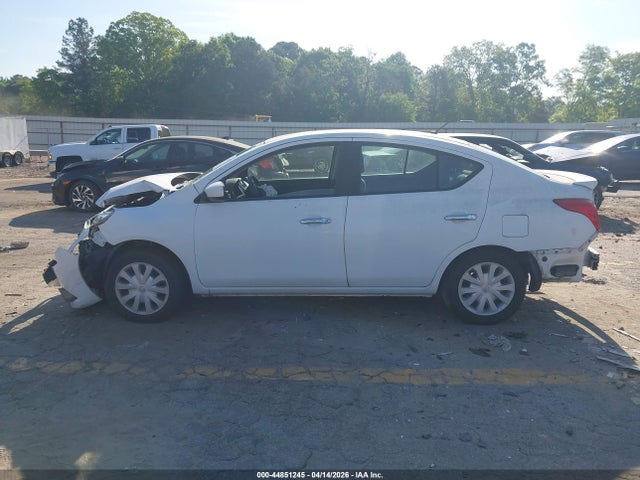 Nissan Versa 1.6 Sv