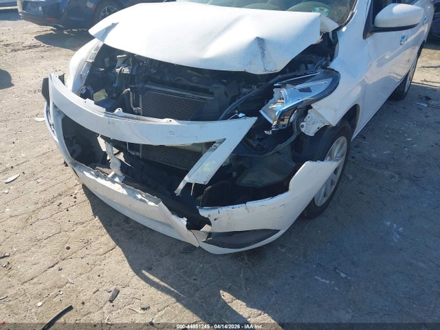 Nissan Versa 1.6 Sv