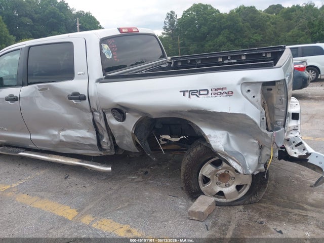 Toyota Tundra Sr5 5.7l V8