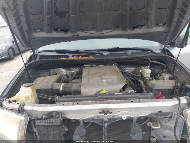 Toyota Tundra Sr5 5.7l V8