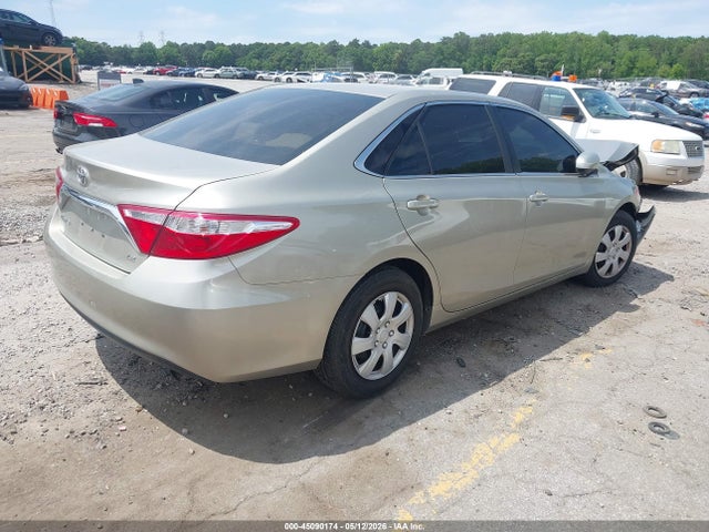 Toyota Camry Le
