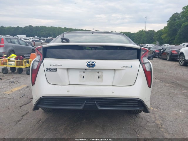 Toyota Prius Three Touring