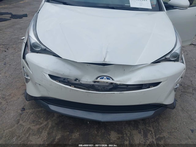 Toyota Prius Three Touring