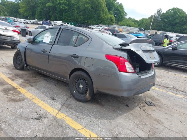 Nissan Versa 1.6 S+