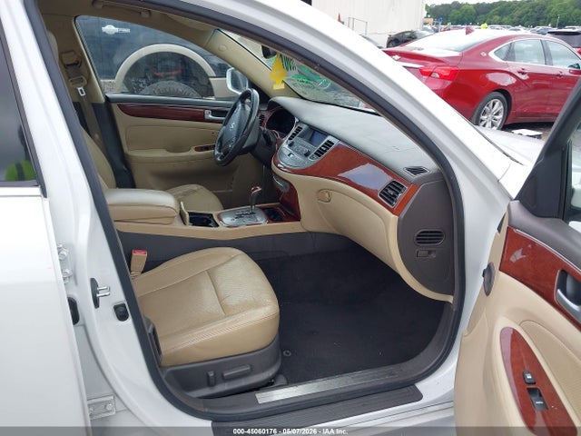 Hyundai Genesis 3.8