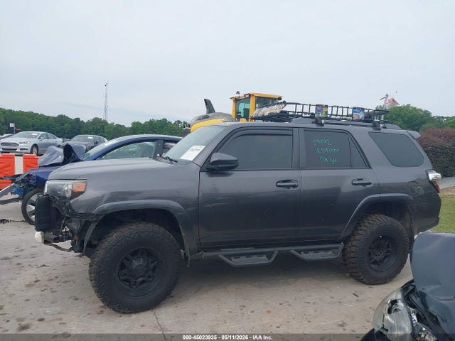 Toyota 4Runner Sr5