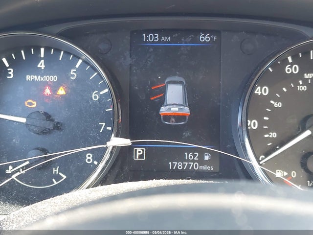 Nissan Rogue Sv