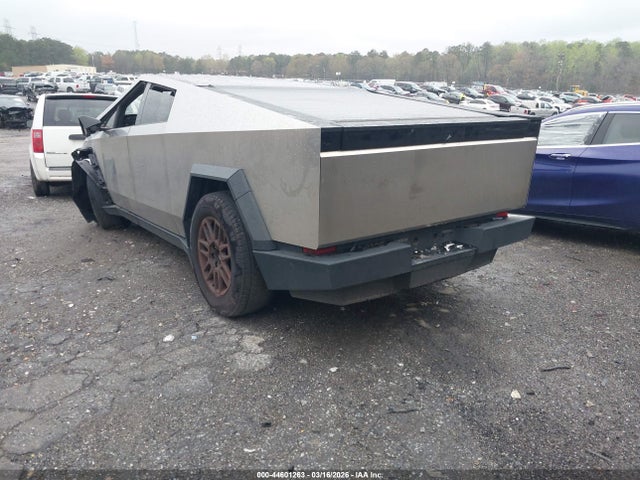 Tesla Cybertruck All-wheel Drive