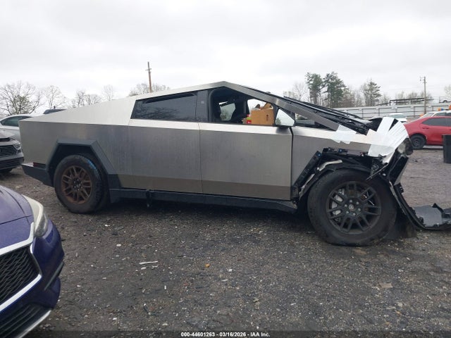 Tesla Cybertruck All-wheel Drive