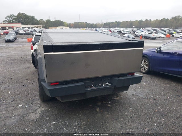 Tesla Cybertruck All-wheel Drive
