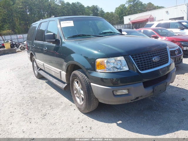 Salvage Ford Expedition Image