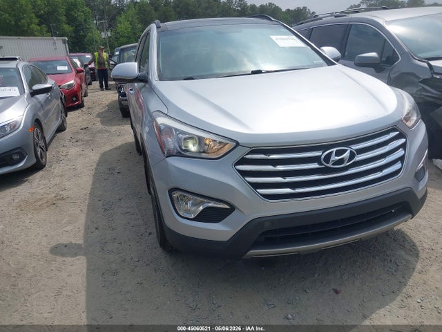 Salvage Hyundai SANTA FE Image