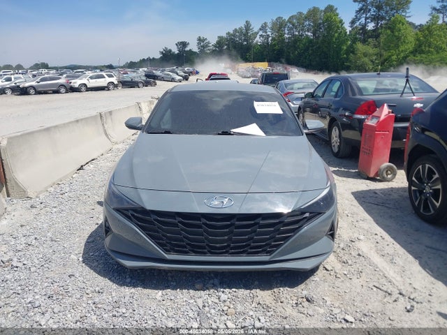 Hyundai ELANTRA Sel