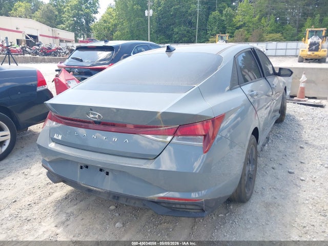 Hyundai ELANTRA Sel