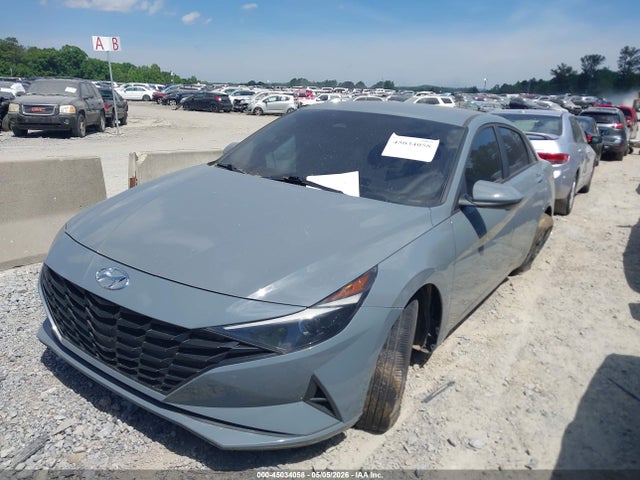 Hyundai ELANTRA Sel