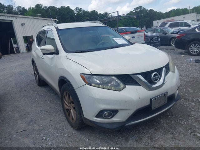 Salvage Nissan Rogue Image