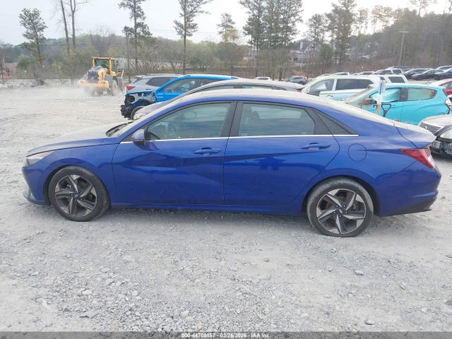 Hyundai ELANTRA Sel