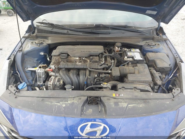 Hyundai ELANTRA Sel