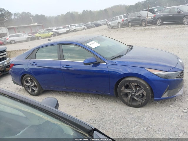 Hyundai ELANTRA Sel