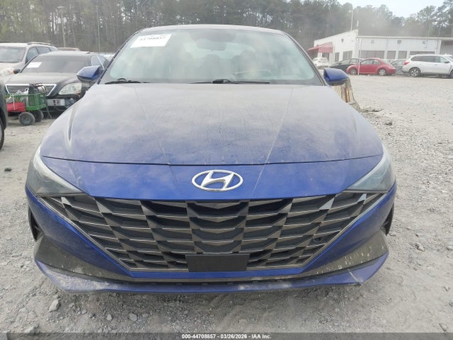 Hyundai ELANTRA Sel