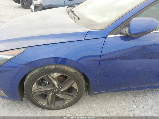 Hyundai ELANTRA Sel