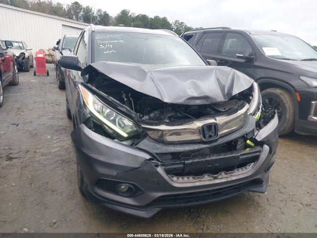 Salvage Honda HR-V Image