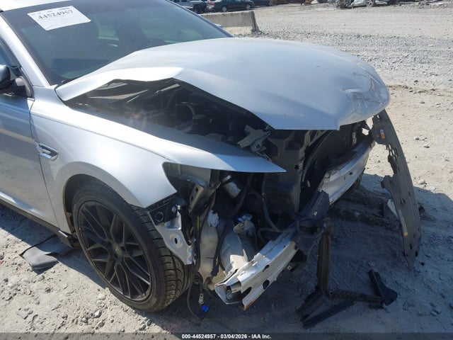 Ford Taurus Sel