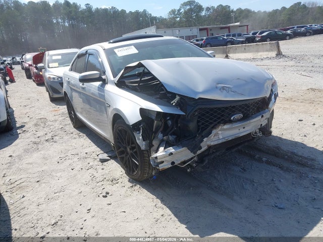 Salvage Ford Taurus Image