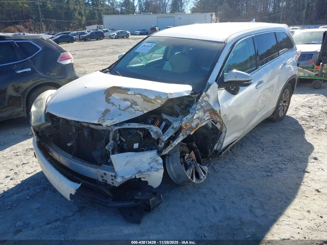 Toyota Highlander Le Plus V6