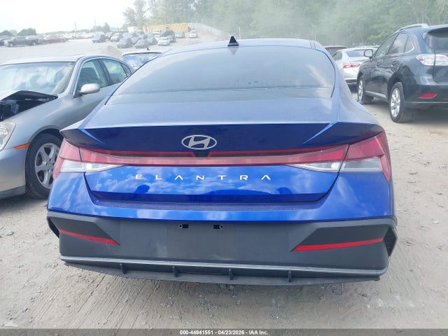 Hyundai ELANTRA Sel