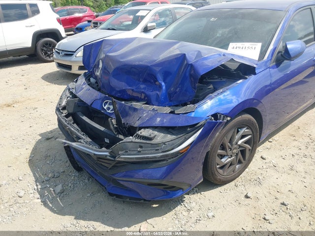 Hyundai ELANTRA Sel