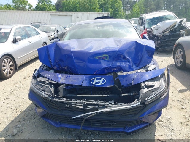 Hyundai ELANTRA Sel
