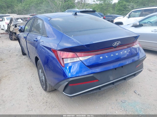 Hyundai ELANTRA Sel