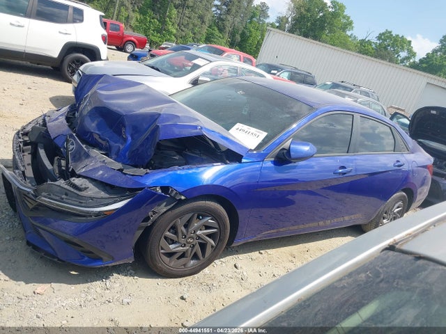 Hyundai ELANTRA Sel