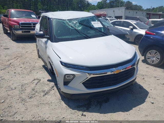 Salvage Chevrolet Trailblazer Image