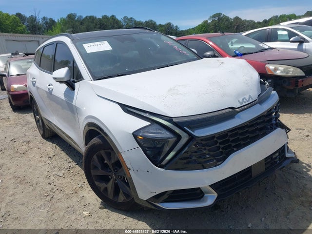 Salvage Kia Sportage Image
