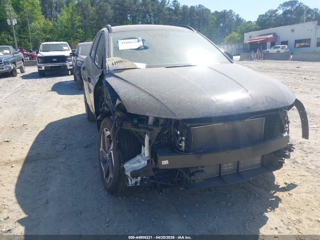 Salvage Hyundai TUCSON Image