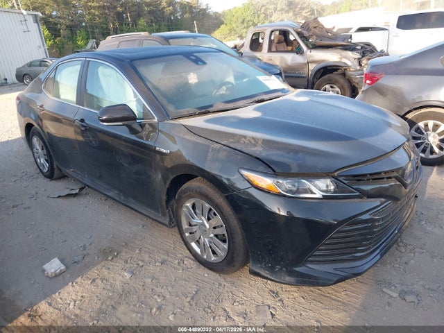 Salvage Toyota Camry Image