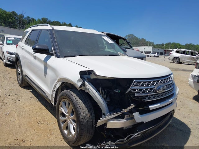 Salvage Ford Explorer Image
