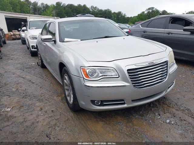 Salvage Chrysler 300 Image