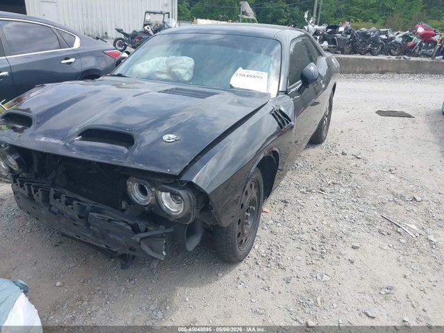 Dodge Challenger Sxt