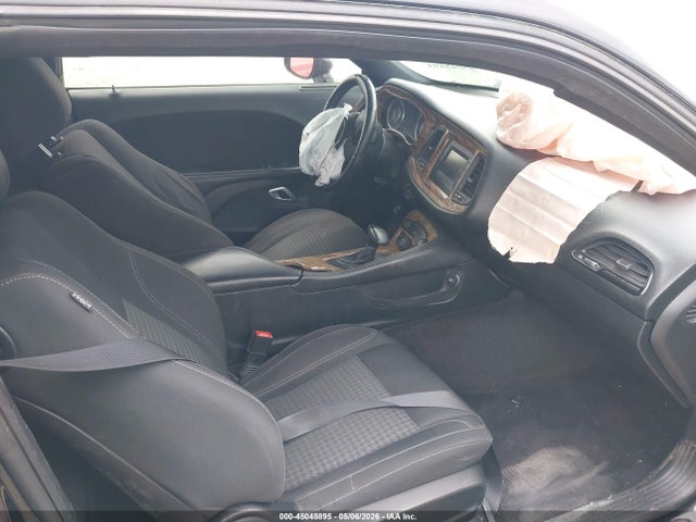 Dodge Challenger Sxt